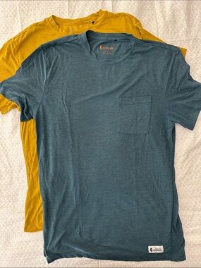 Bundle of two men’s Cotopaxi tshirts - M